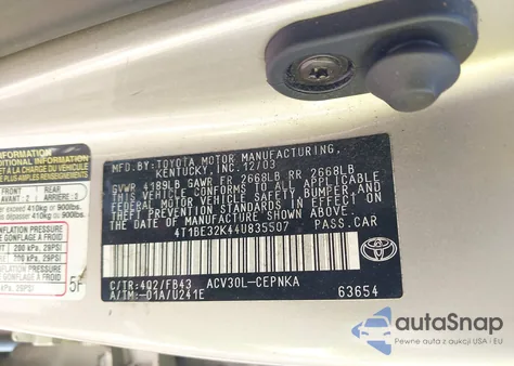 2004 Toyota Camry Le z USA, uszkodzony, nr VIN 4T1BE32K44U835507